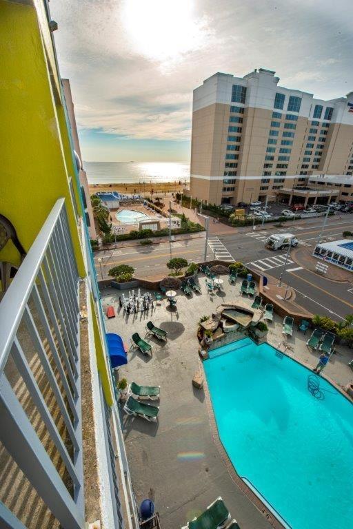 Days Inn By Wyndham Virginia Beach At The Beach Eksteriør billede